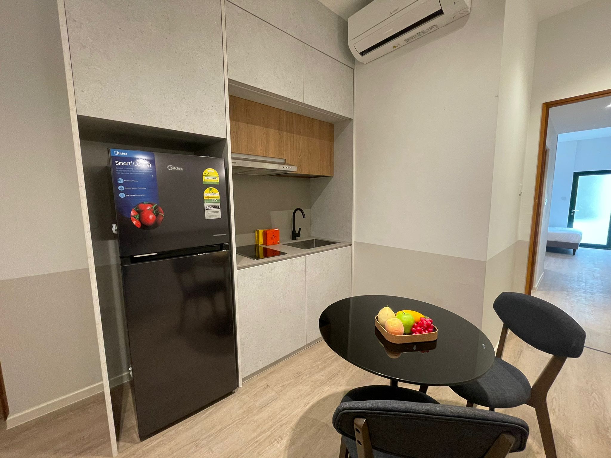 6c702b59-0971-446b-a7c9-f025a7212d82.jpg - 257 OUTRAM