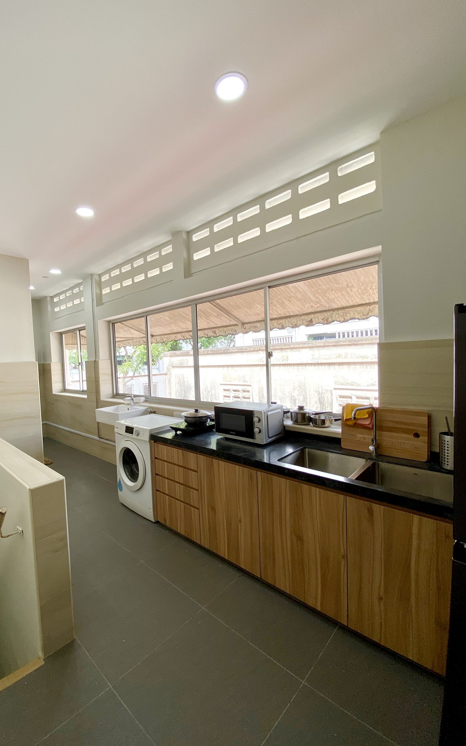 320A LAVENDER STREET