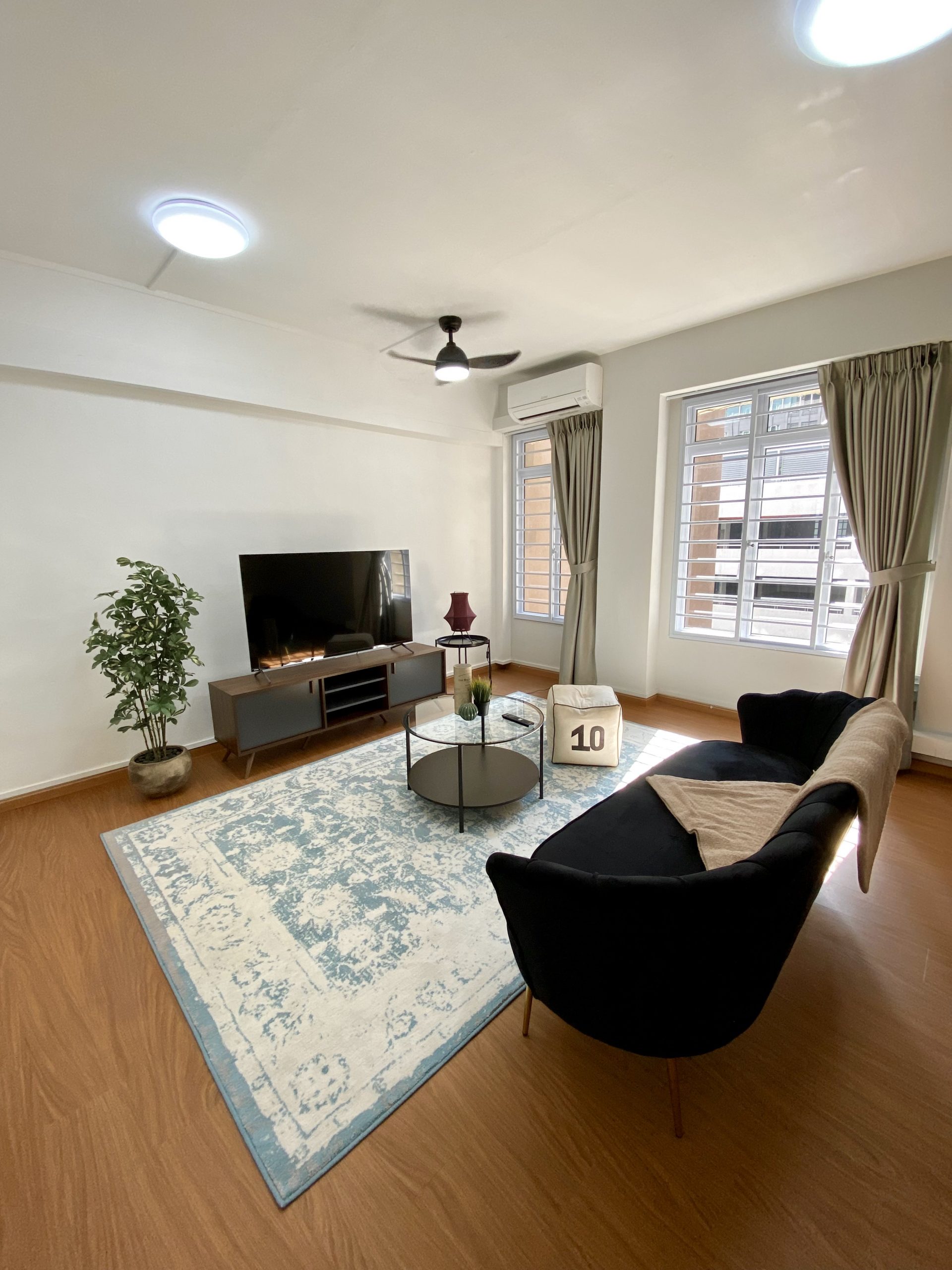 Living-scaled.jpg - BENCOOLEN HOUSE