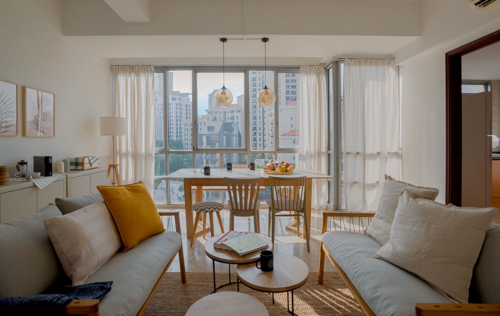 UE1153-Living-Room-Dining.jpg - UE SQUARE