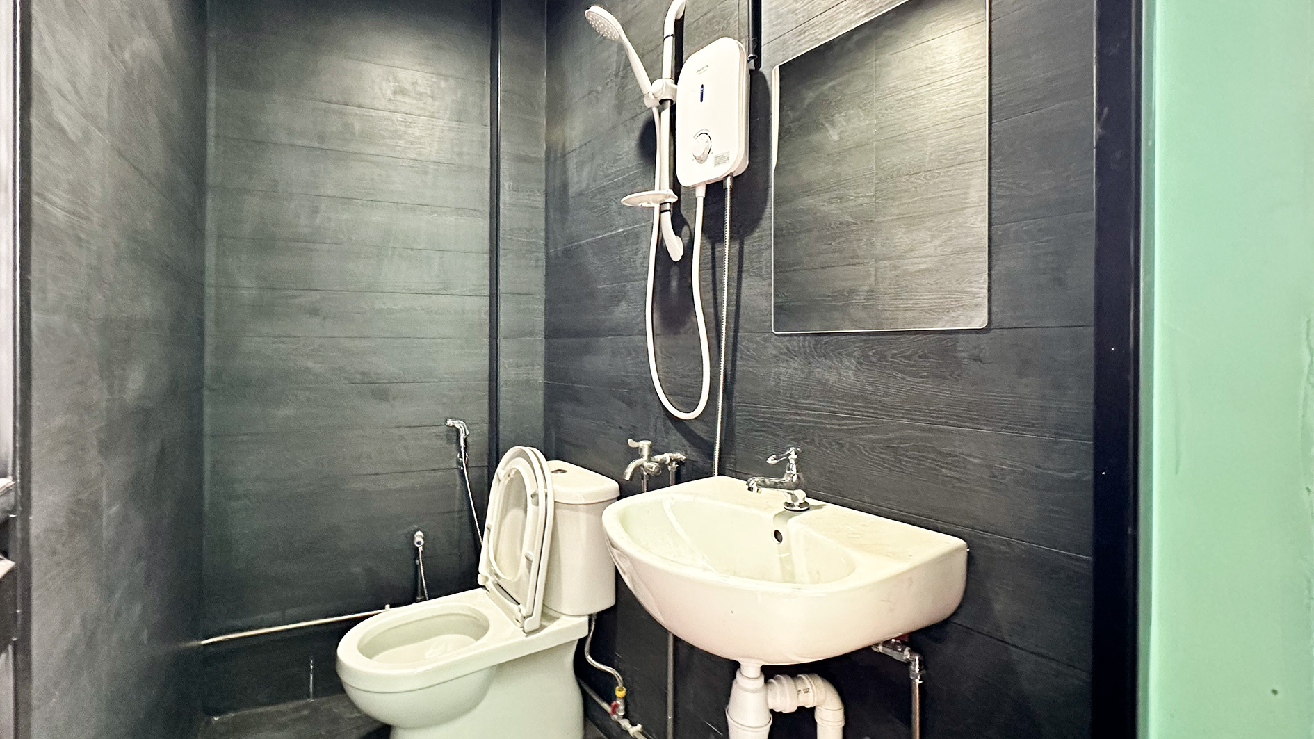 TOILET-2.jpg - 1B JALAN WANGI