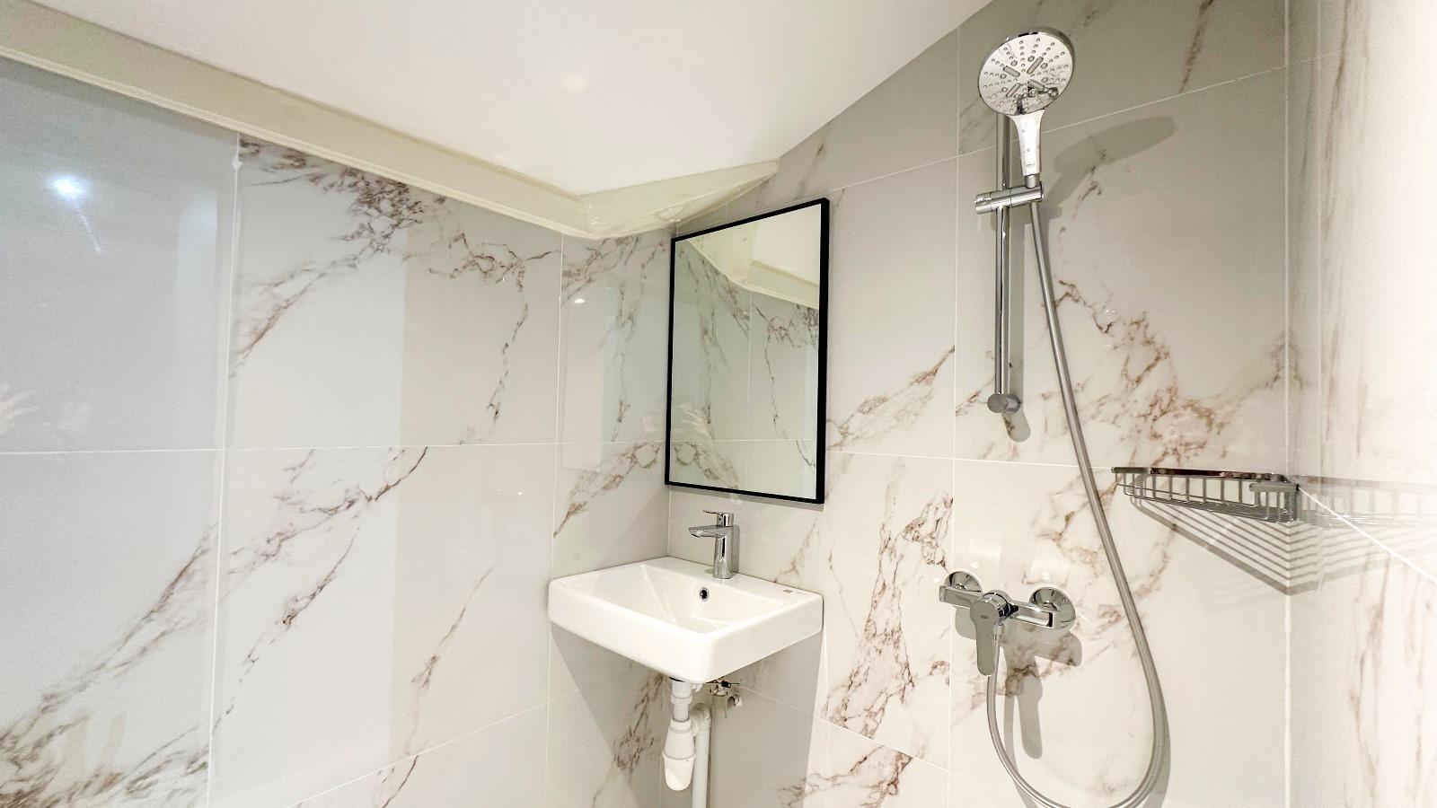 10.jpeg - 79A DUNLOP STREET