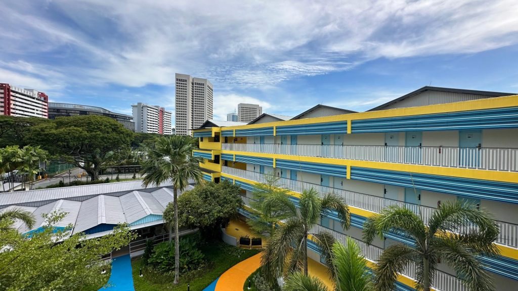 COMMUNE on Henderson