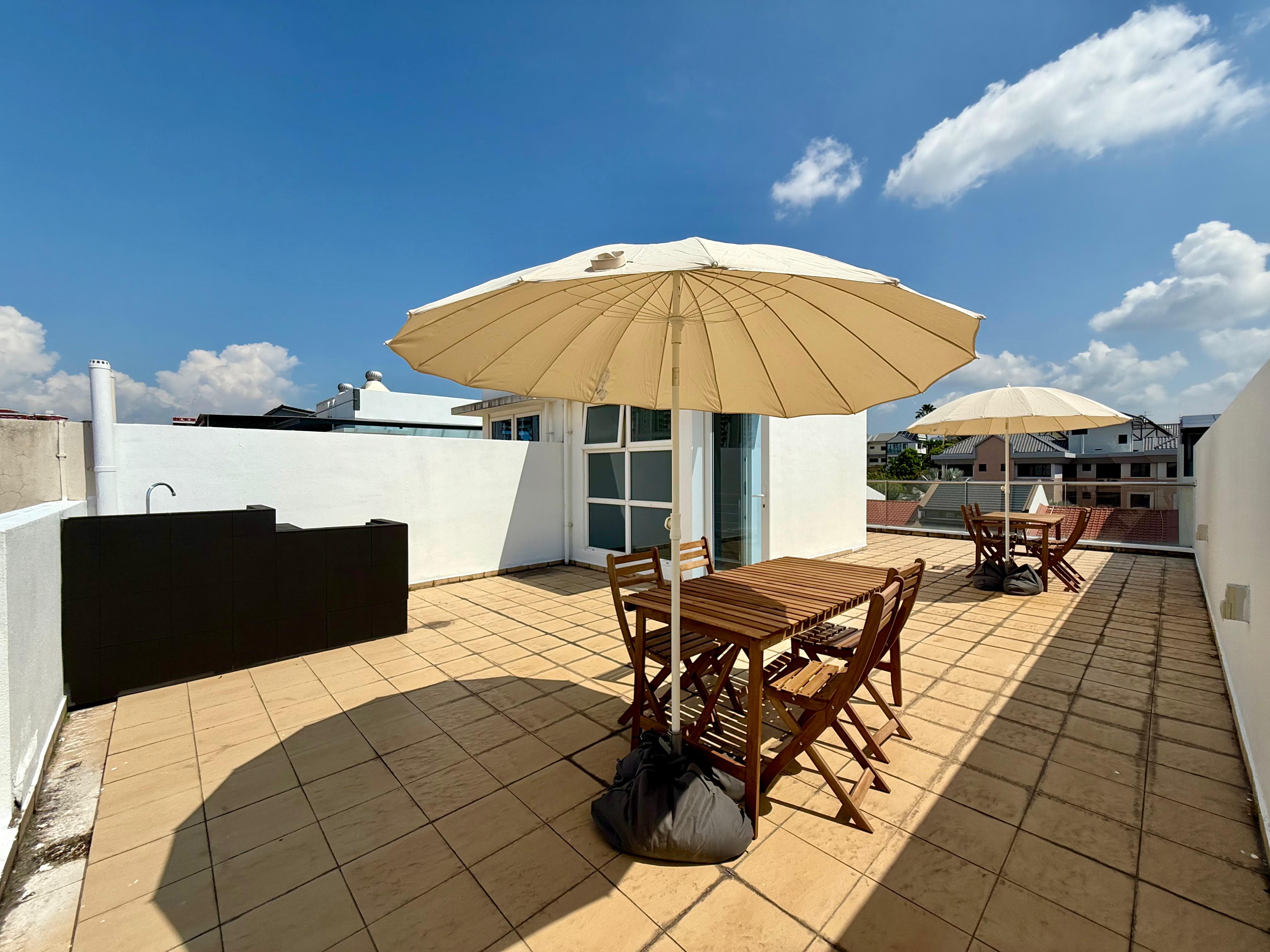 9-L4-Rooftop-1-1.jpeg - 109H HIGHLAND ROAD